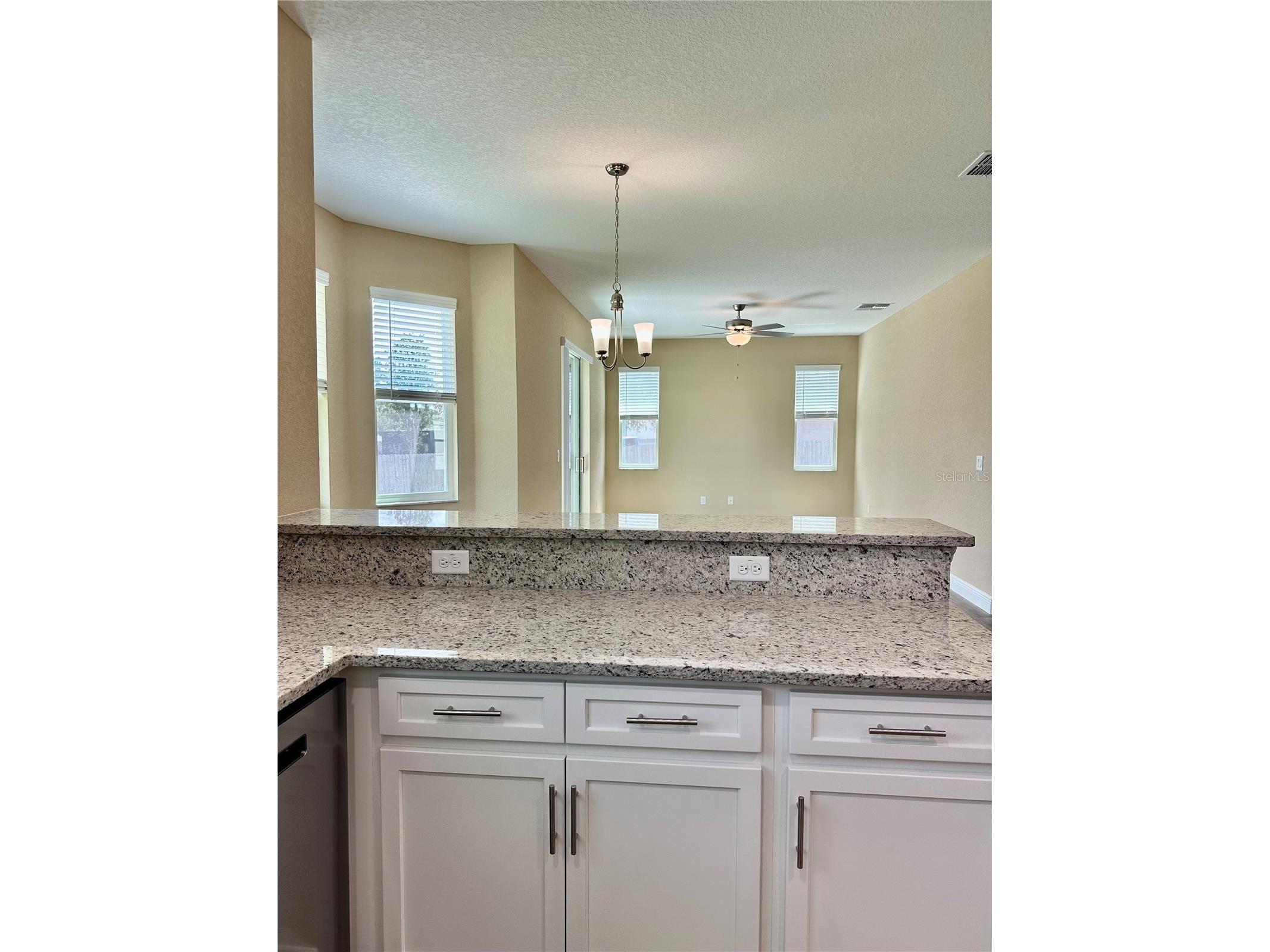 13075 House Finch Road Weeki Wachee FL 34614 W7885915 image15