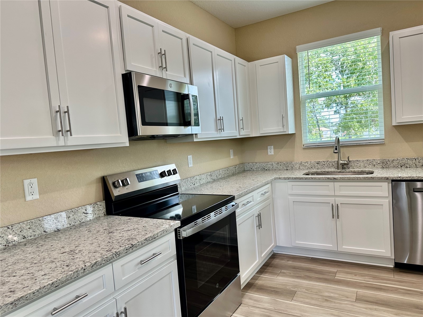 13075 House Finch Road Weeki Wachee FL 34614 W7885915 image20