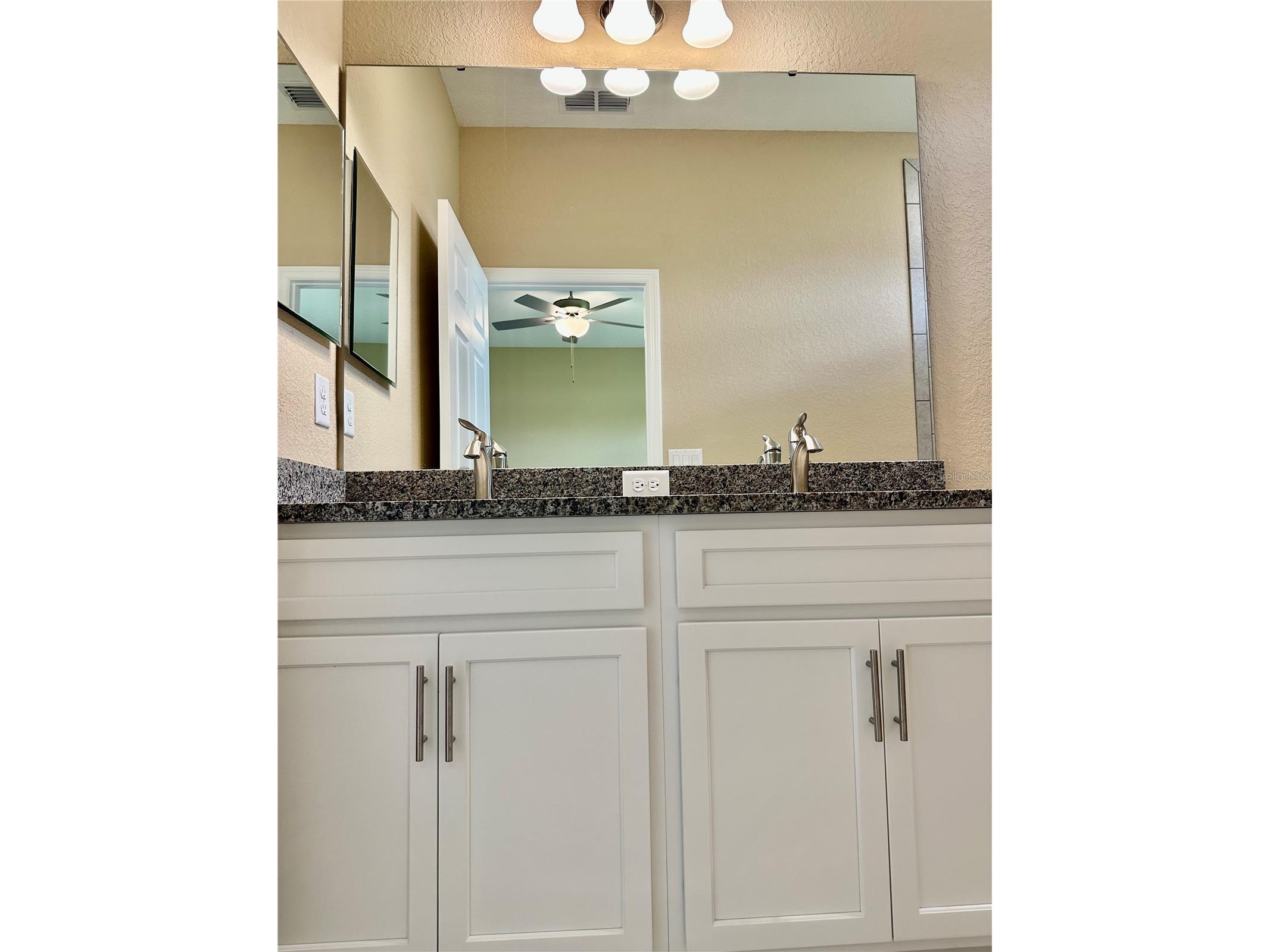 13075 House Finch Road Weeki Wachee FL 34614 W7885915 image38