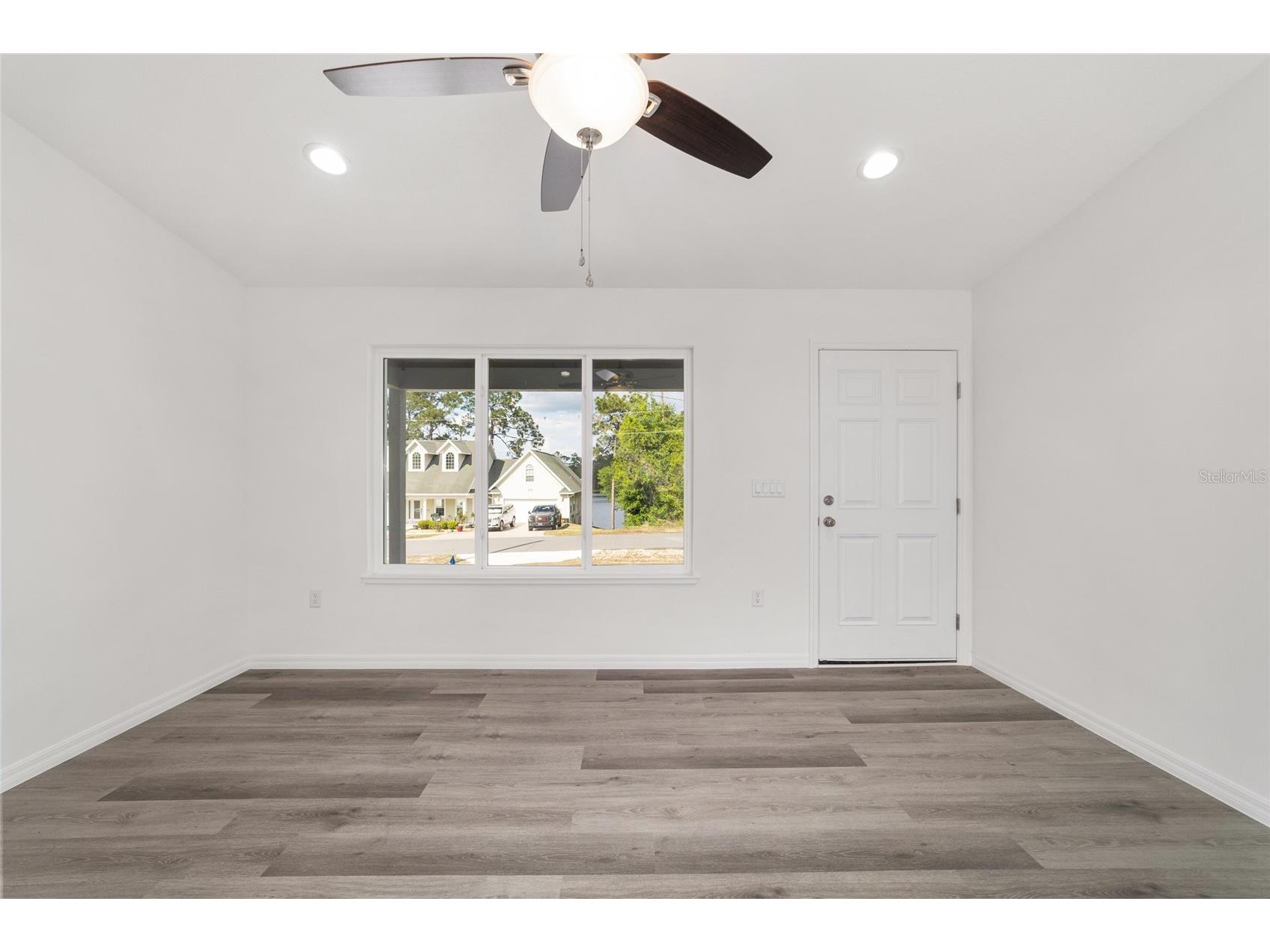 13078 NE 7th Loop Silver Springs FL 34488 OM723655 image14