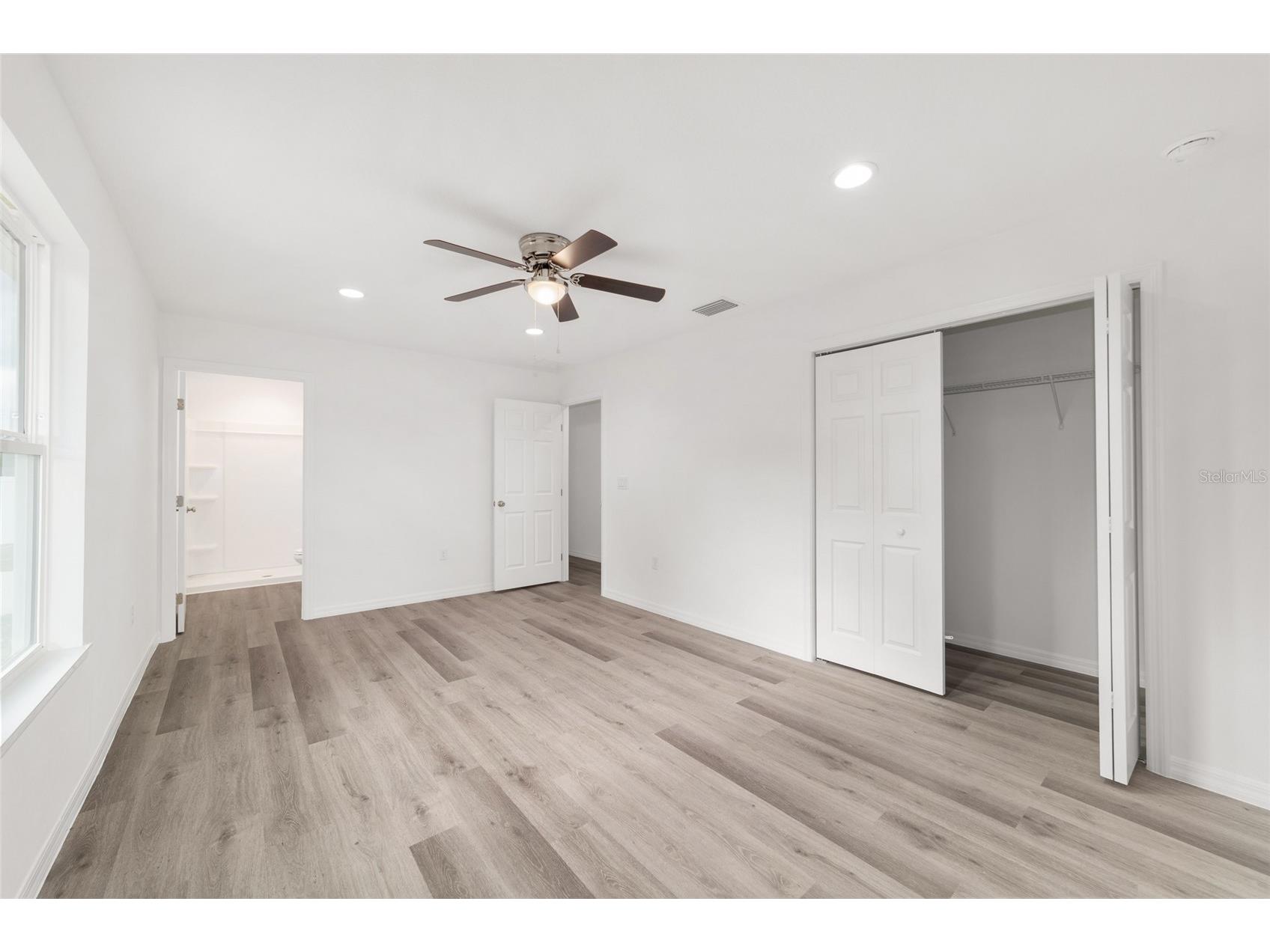 13078 NE 7th Loop Silver Springs FL 34488 OM723655 image31
