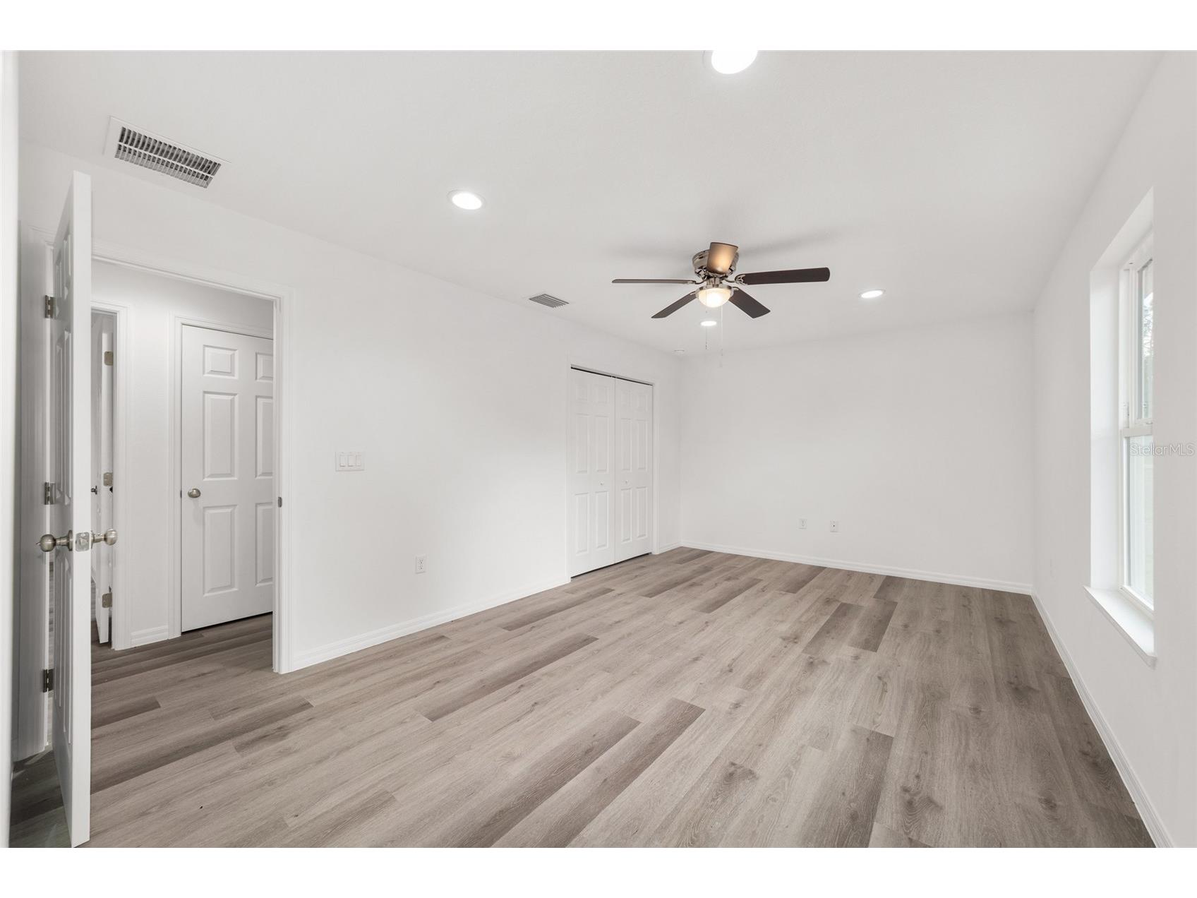 13078 NE 7th Loop Silver Springs FL 34488 OM723655 image32
