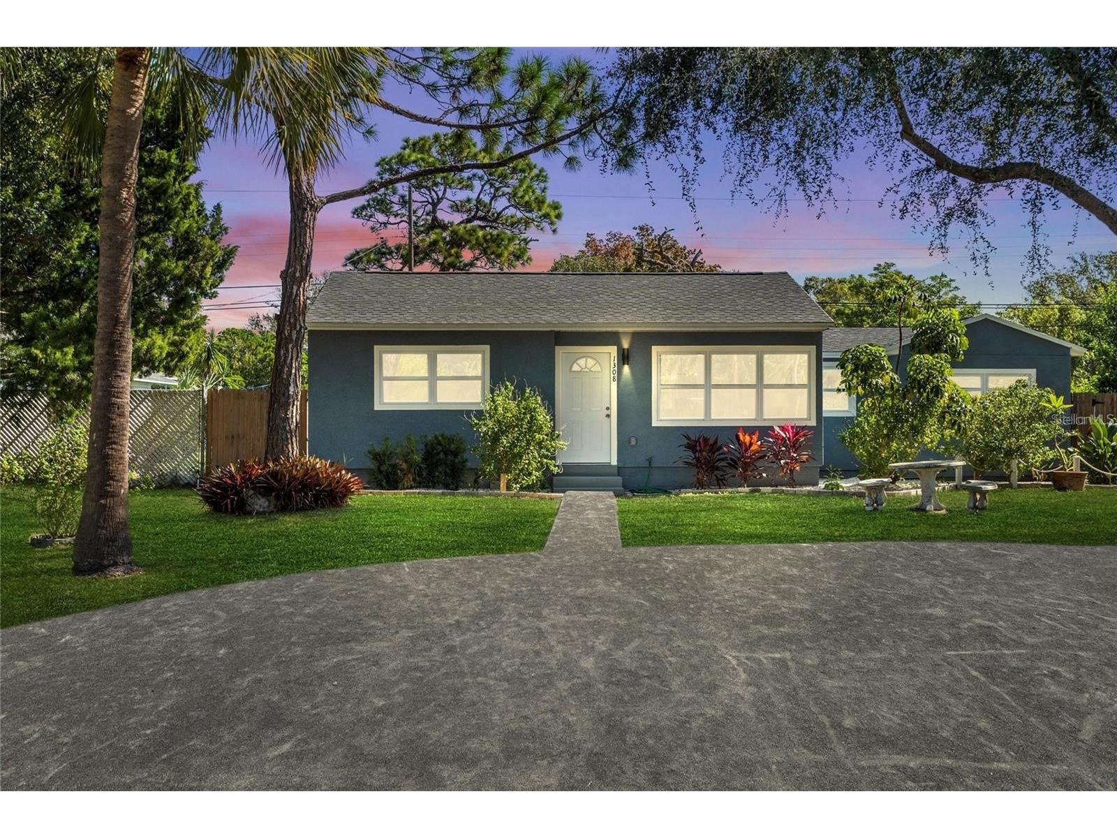1308 60th Street S Gulfport FL 33707 TB8513776 image1