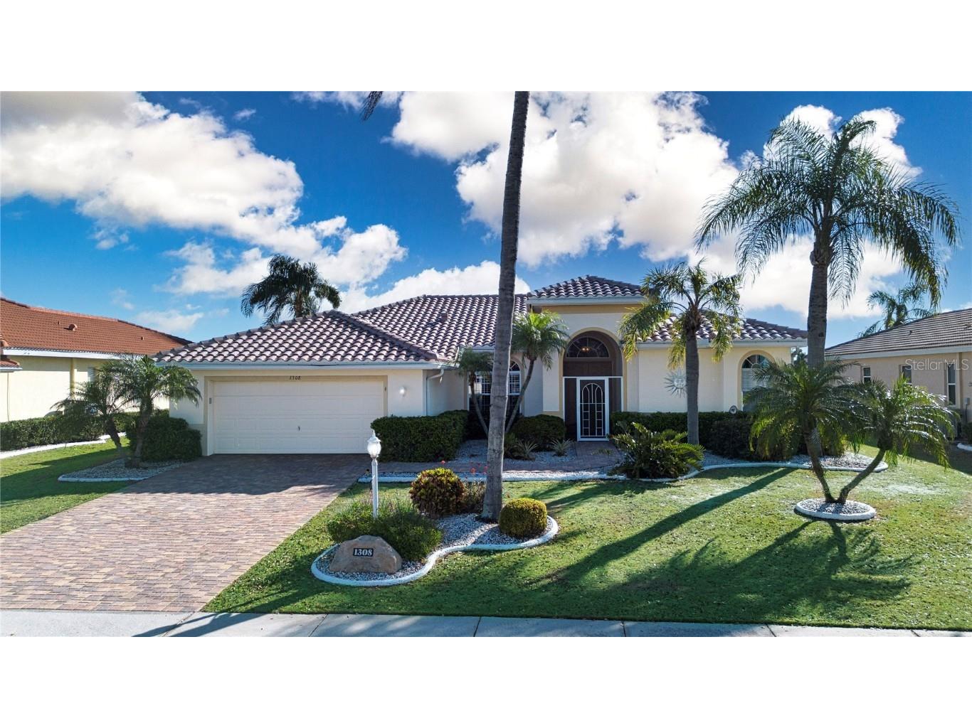 1308 Crystal Greens Drive Sun City Center FL 33573 TB8362278 image1