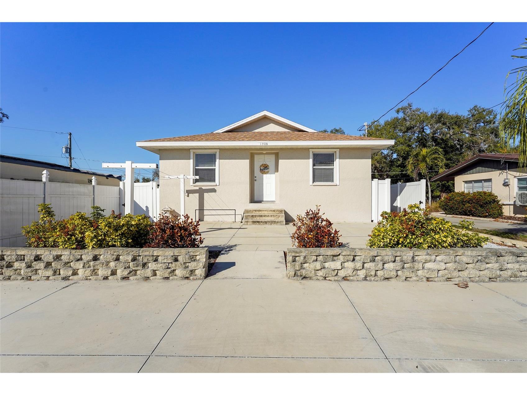 1308 File Avenue Sarasota FL 34239 A4682063 image1