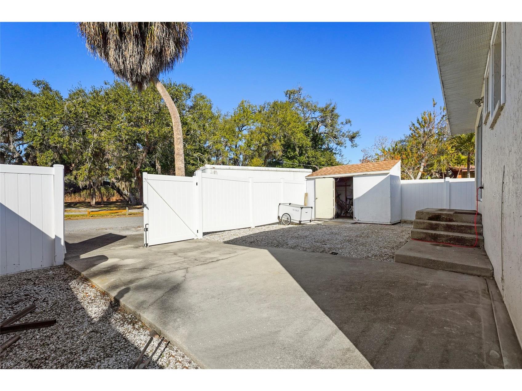 1308 File Avenue Sarasota FL 34239 A4682063 image33