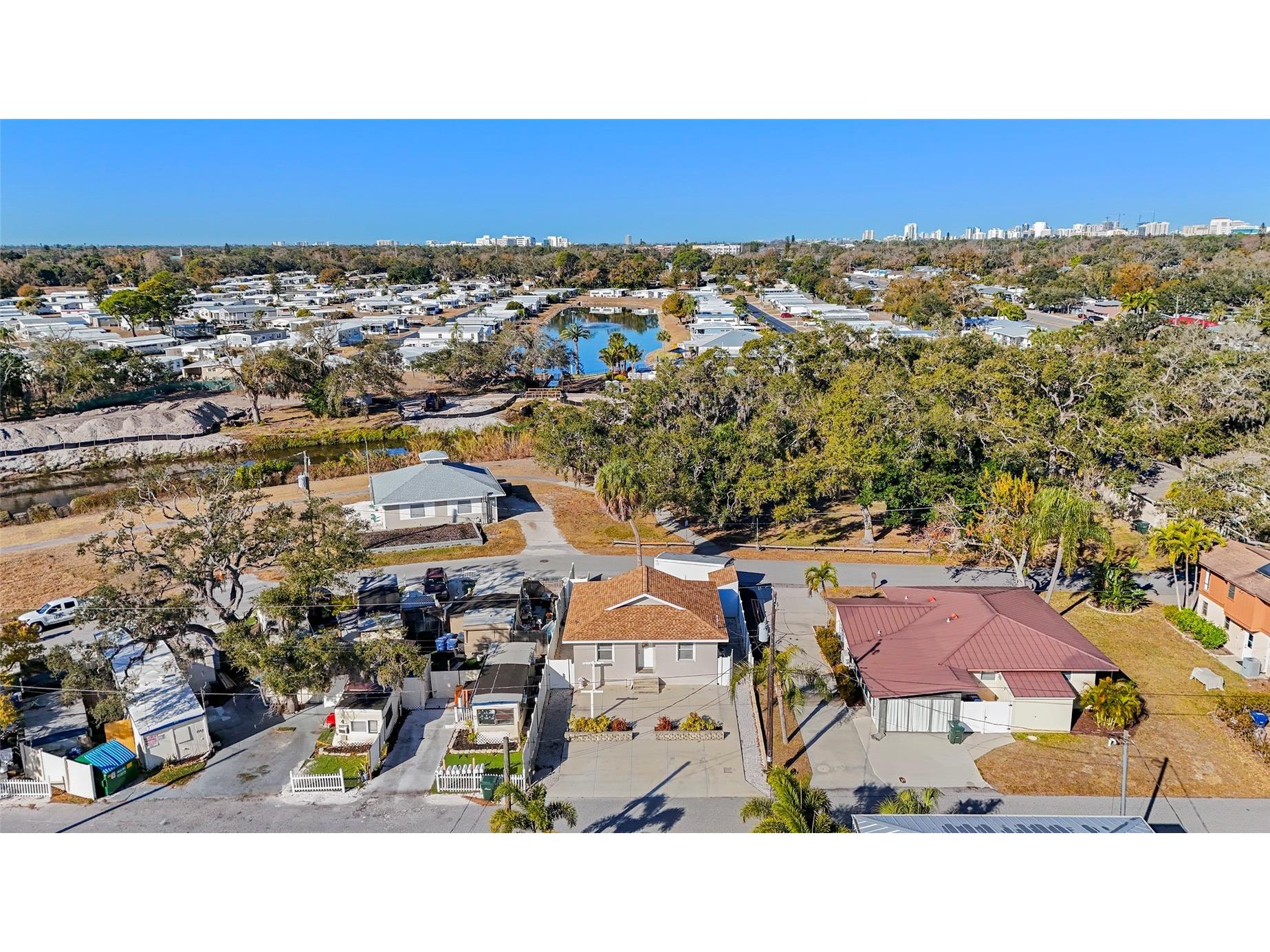 1308 File Avenue Sarasota FL 34239 A4682063 image36