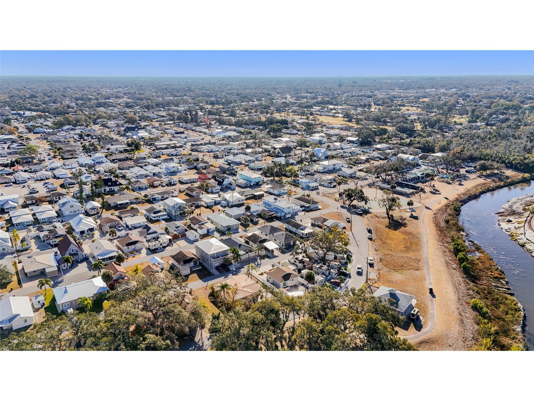 1308 File Avenue Sarasota FL 34239 A4682063 image39