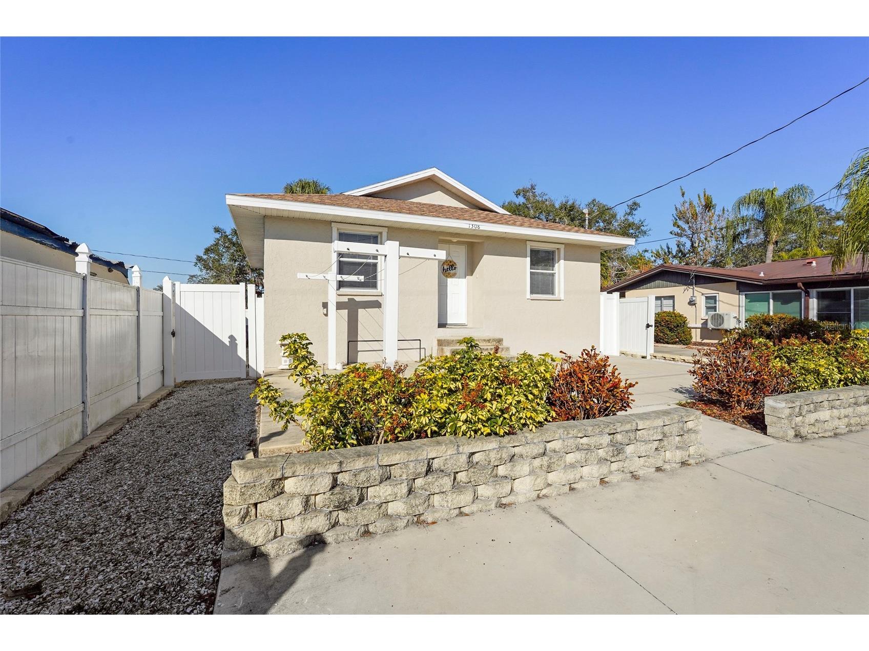 1308 File Avenue Sarasota FL 34239 A4682063 image4