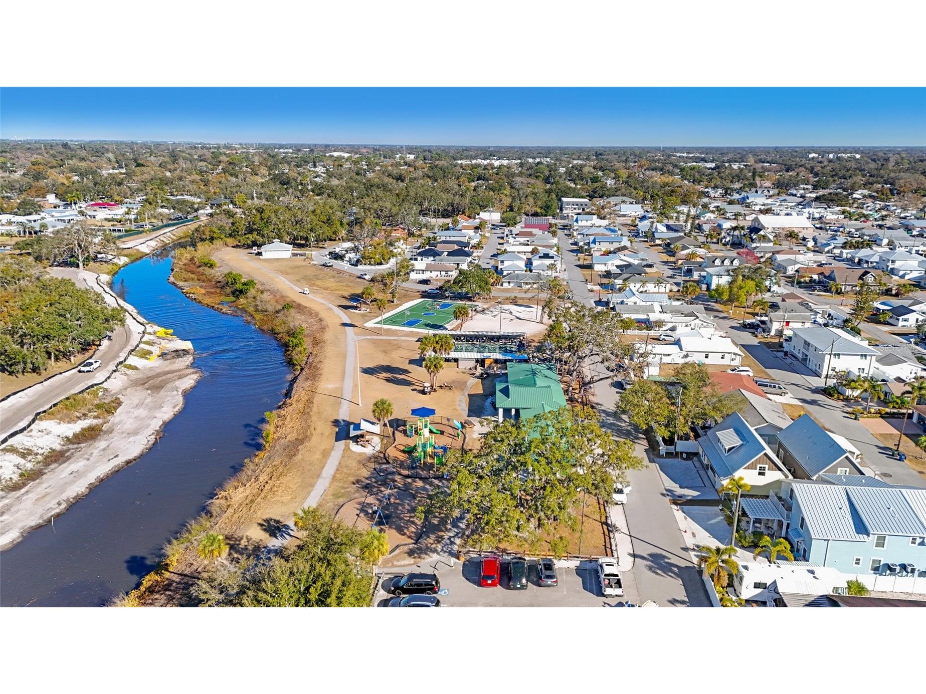 1308 File Avenue Sarasota FL 34239 A4682063 image46