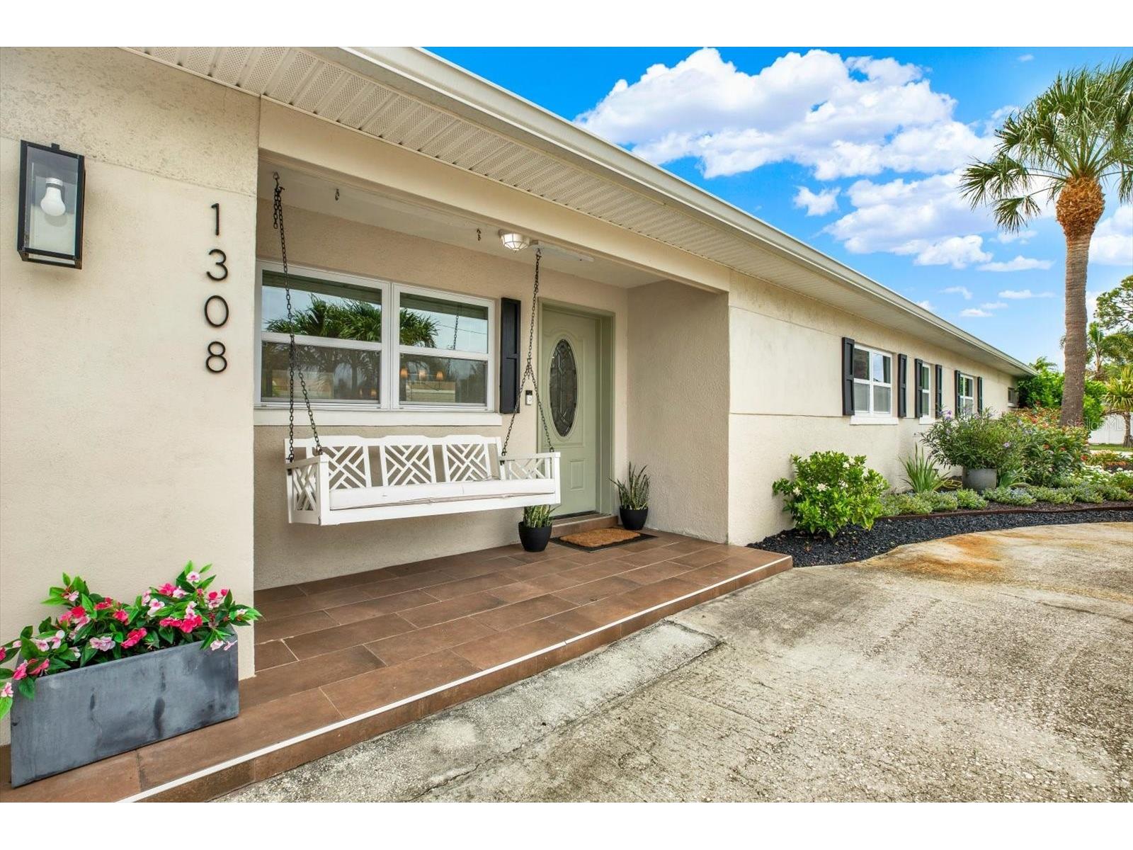 1308 Marion Drive S Saint Petersburg FL 33707 TB8516236 image2