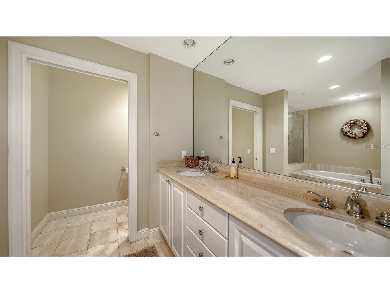 1308 Old Stickney Point Road #W32 Sarasota FL 34242 A4666539 image43