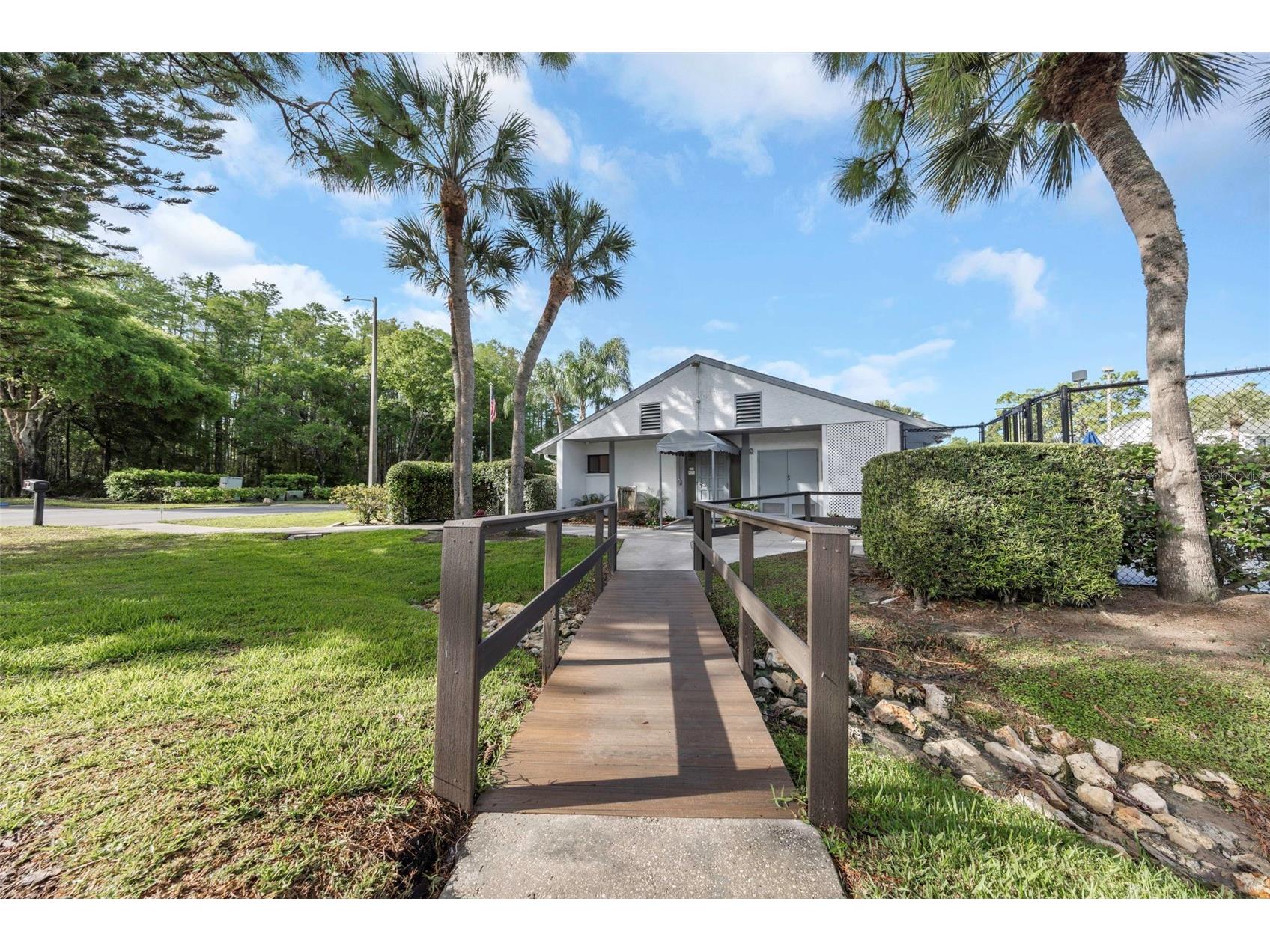 1308 Pine Ridge Circle E #H1 Tarpon Springs FL 34688 TB8494047 image38