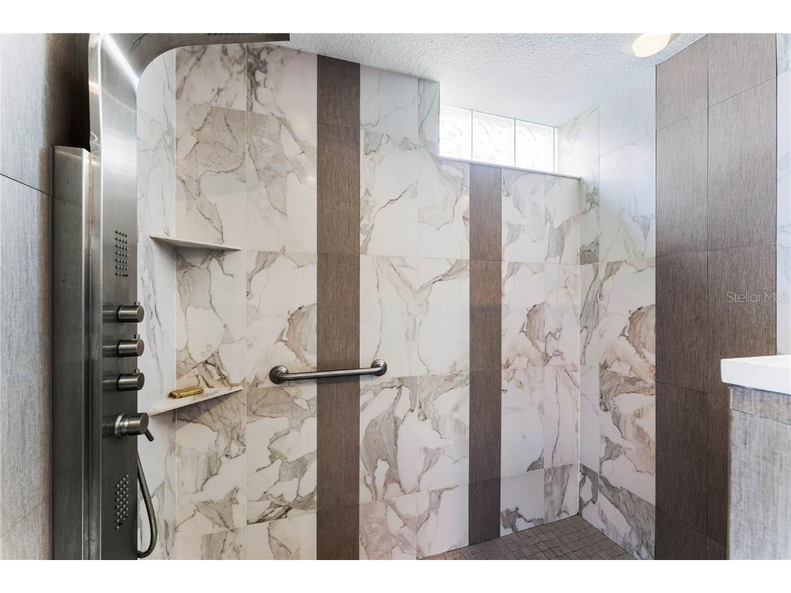 1308 Thornapple Drive Osprey FL 34229 A4671839 image23