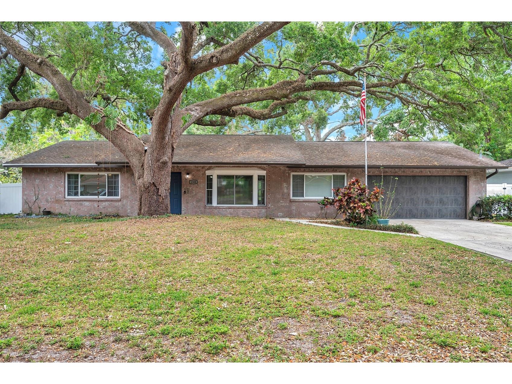 1308 W Perdiz Street Tampa FL 33612 TB8368094 image1