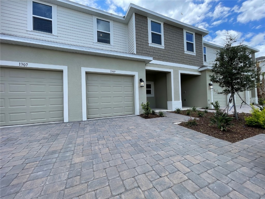 1309 Axel Graeson Avenue Kissimmee FL 34744 O6215595 image1
