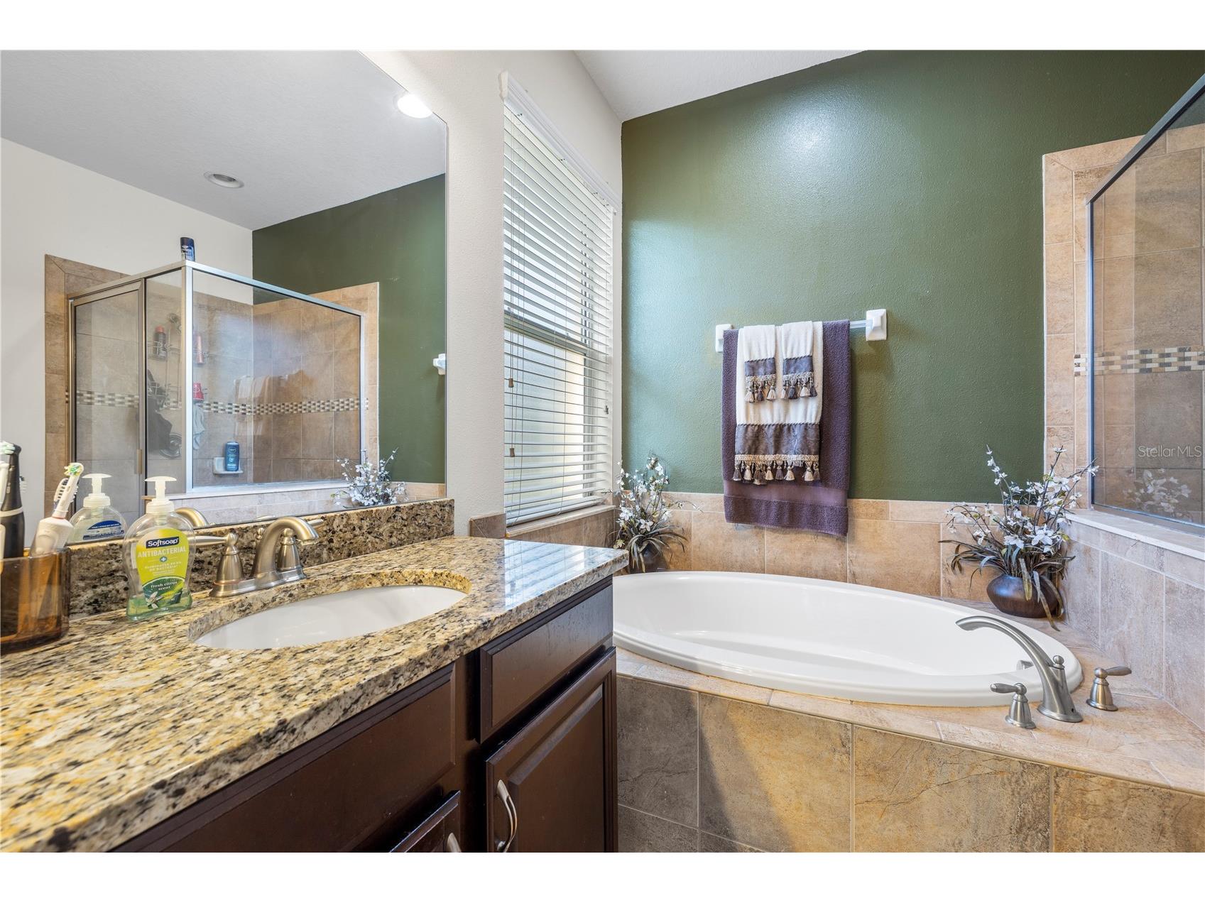1309 Parker Den Drive Ruskin FL 33570 TB8493690 image36