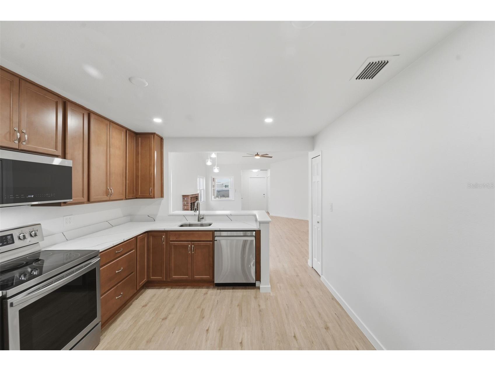 1309 Spring Lite Way Orlando FL 32825 O6410941 image8