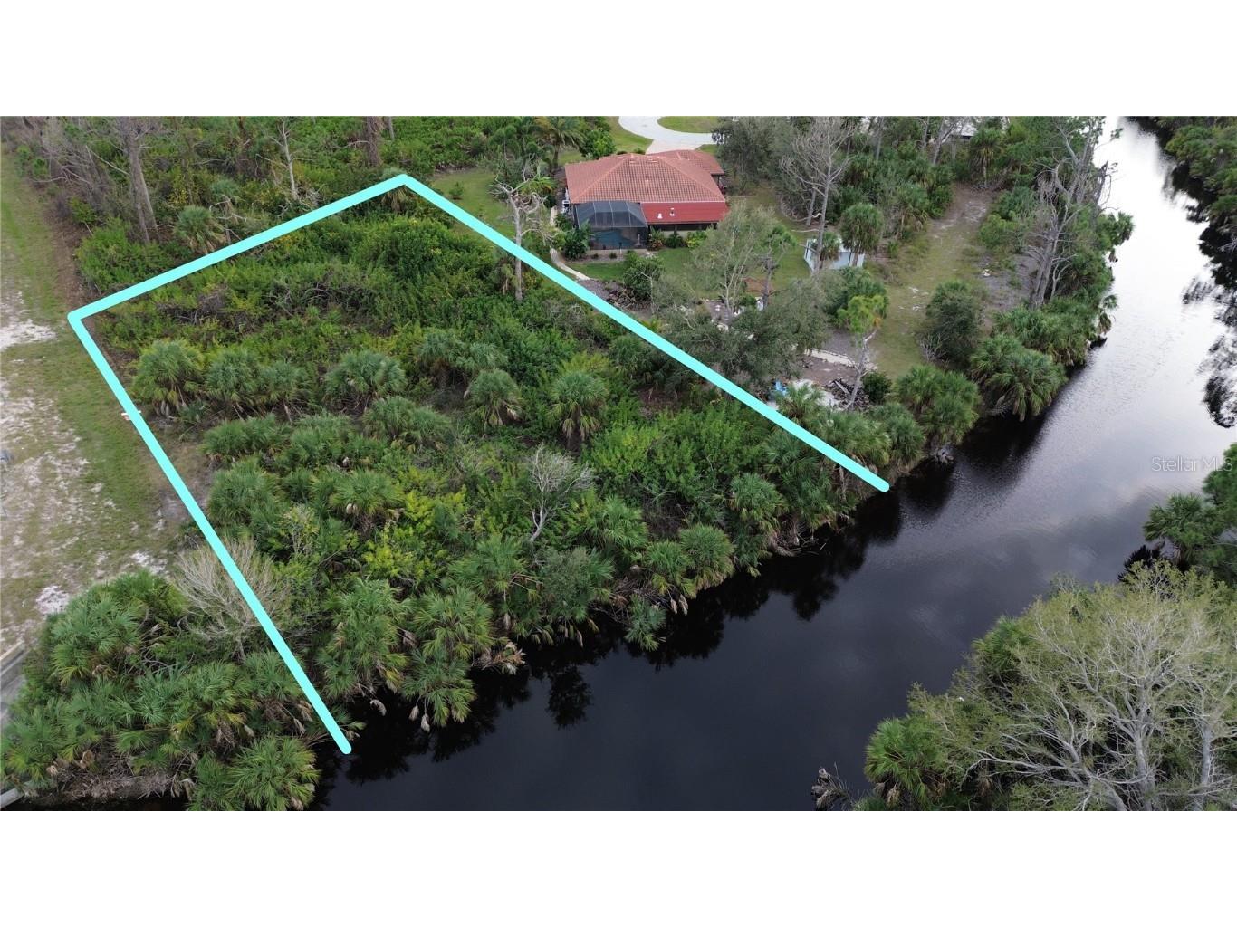 13091 Marathon Boulevard Port Charlotte FL 33981 - SIOUX WATERWAY D6134384 image1