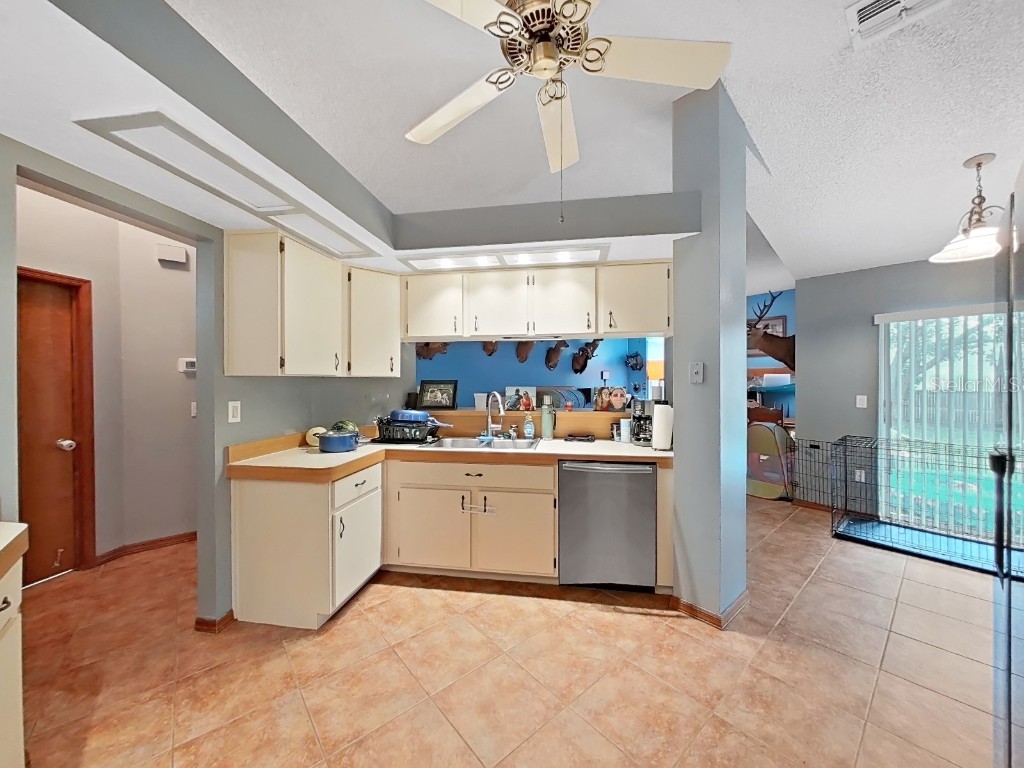 13094 Huntington Woods Avenue Spring Hill FL 34609 TB8393021 image12