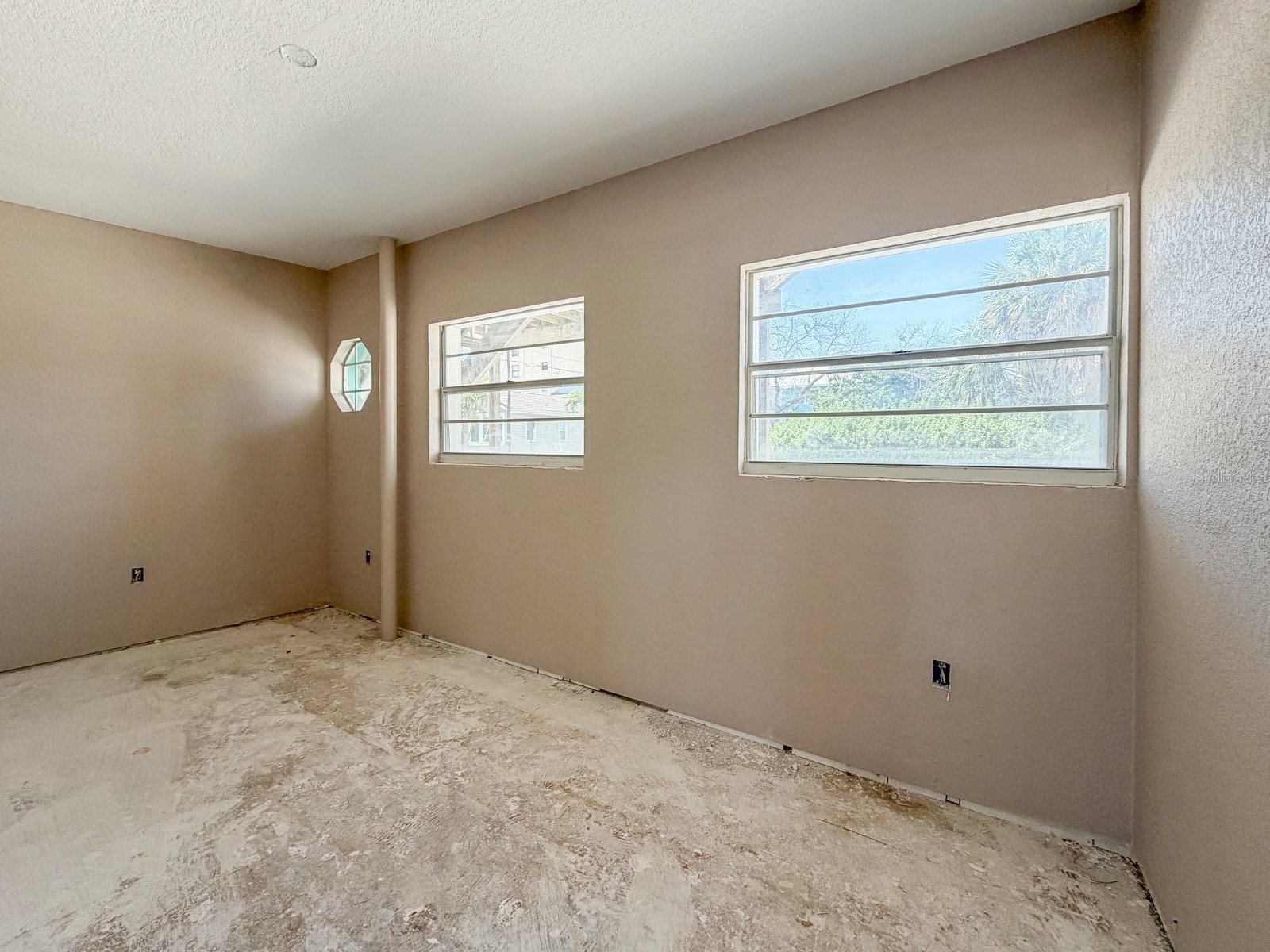 13098 Gulf Boulevard Madeira Beach FL 33708 TB8508079 image33