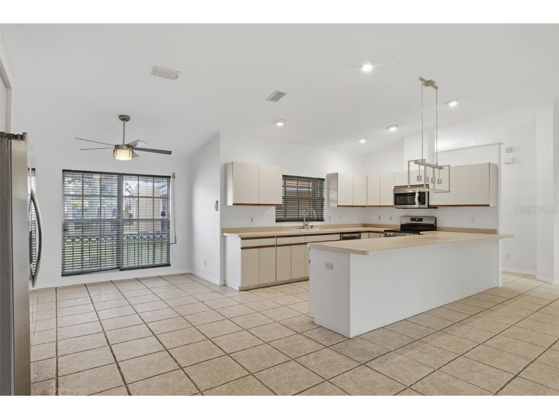 131 49th Court E Palmetto FL 34221 A4674428 image20