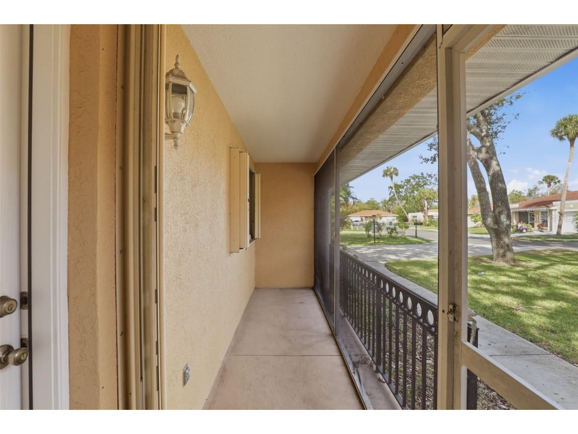 131 49th Court E Palmetto FL 34221 A4674428 image6