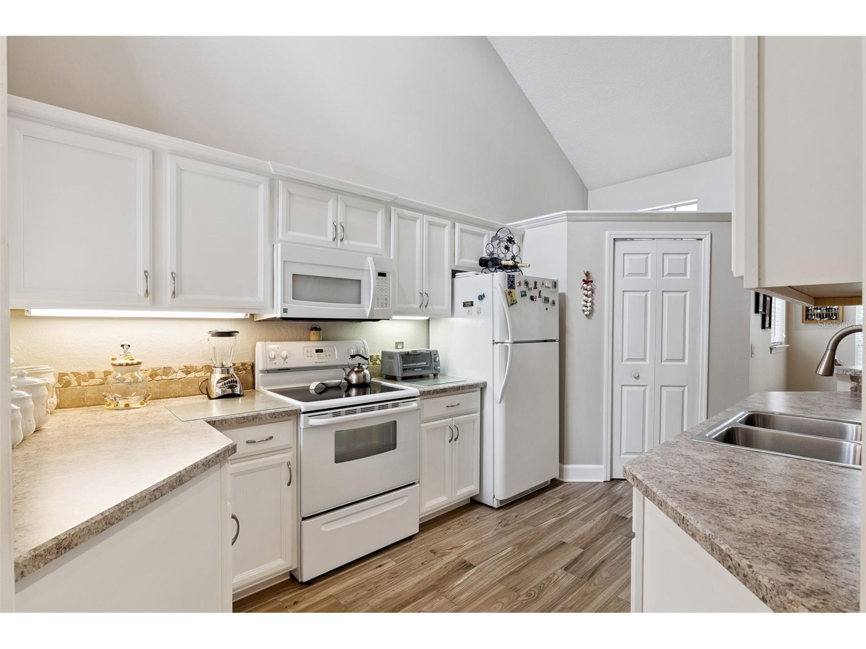 131 Becket Lane Lake Mary FL 32746 O6392960 image11
