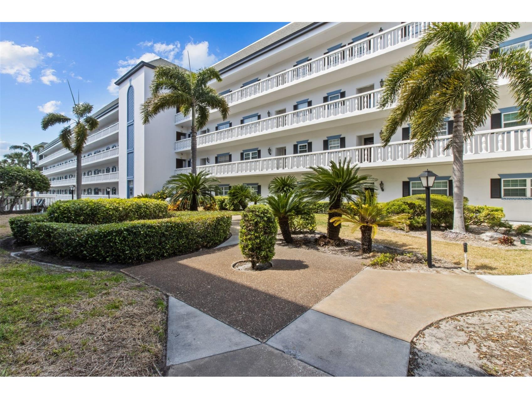 131 Bluff View Drive #101 Belleair Bluffs FL 33770 TB8367407 image1