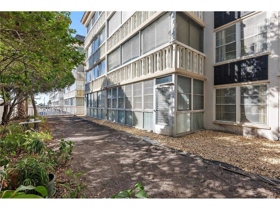 131 Bluff View Drive #103 Belleair Bluffs FL 33770 - BELLEAIR CAUSEWAY INTRACOASTAL TB8429887 image32