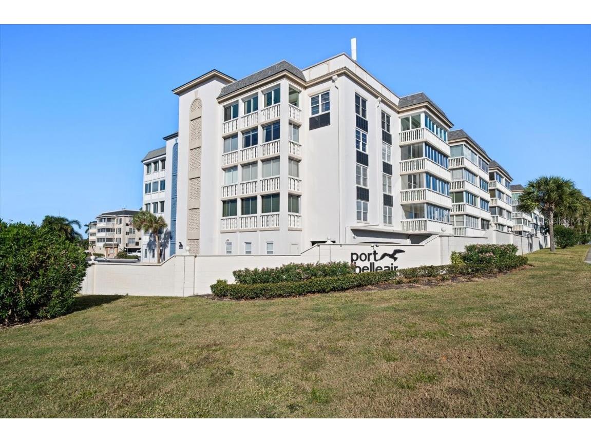 131 Bluff View Drive #104 Belleair Bluffs FL 33770 TB8445102 image2