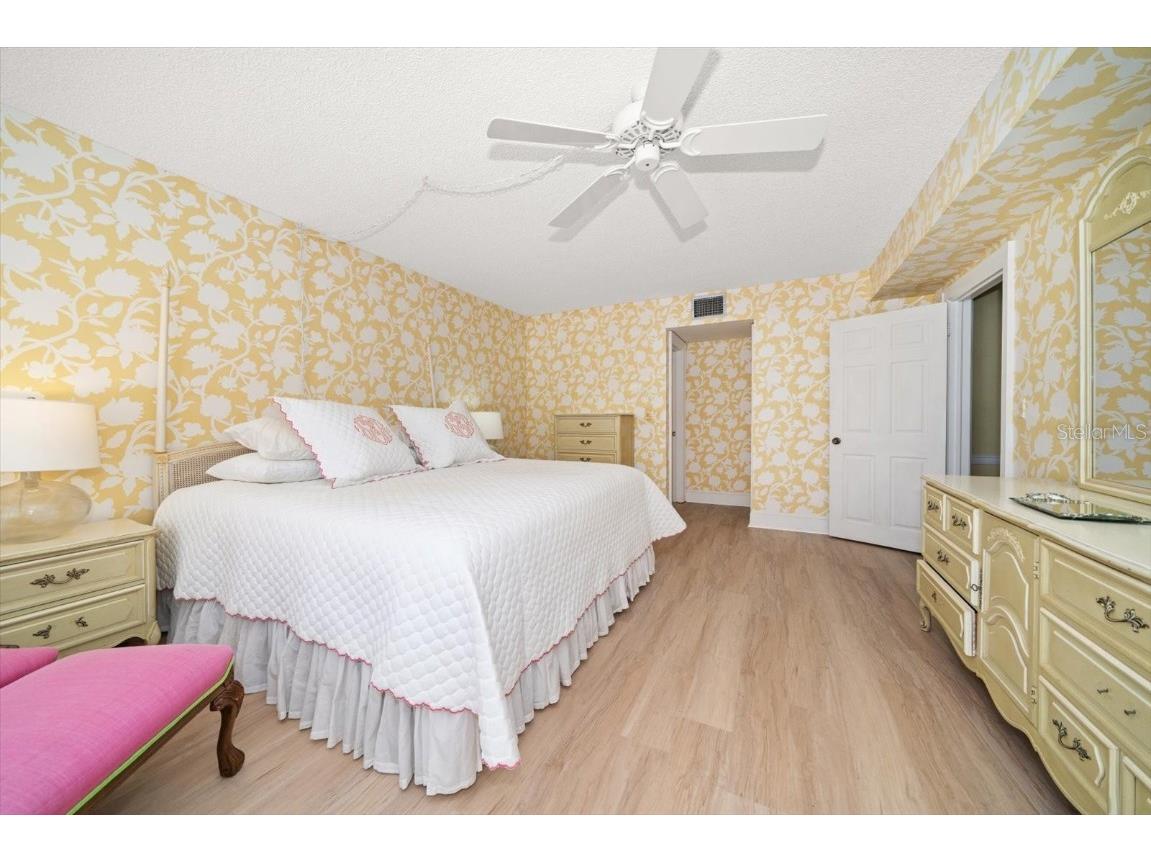 131 Bluff View Drive #104 Belleair Bluffs FL 33770 TB8445102 image20