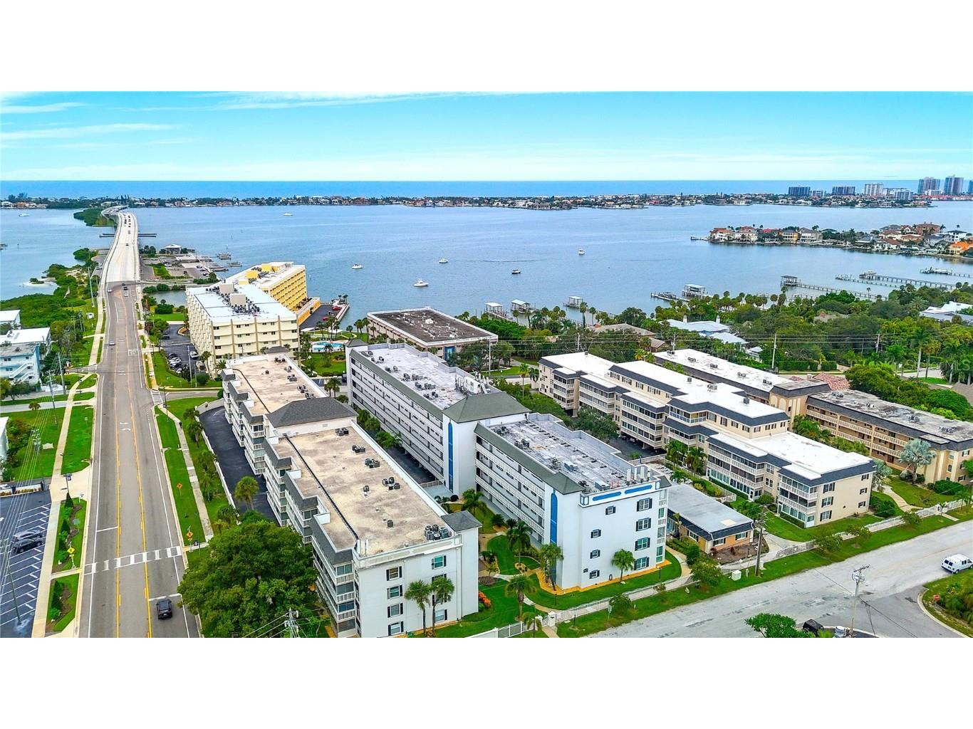 131 Bluff View Drive #109 Belleair Bluffs FL 33770 TB8427836 image1