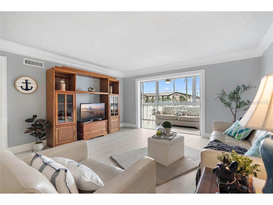 131 Bluff View Drive #109 Belleair Bluffs FL 33770 TB8427836 image13