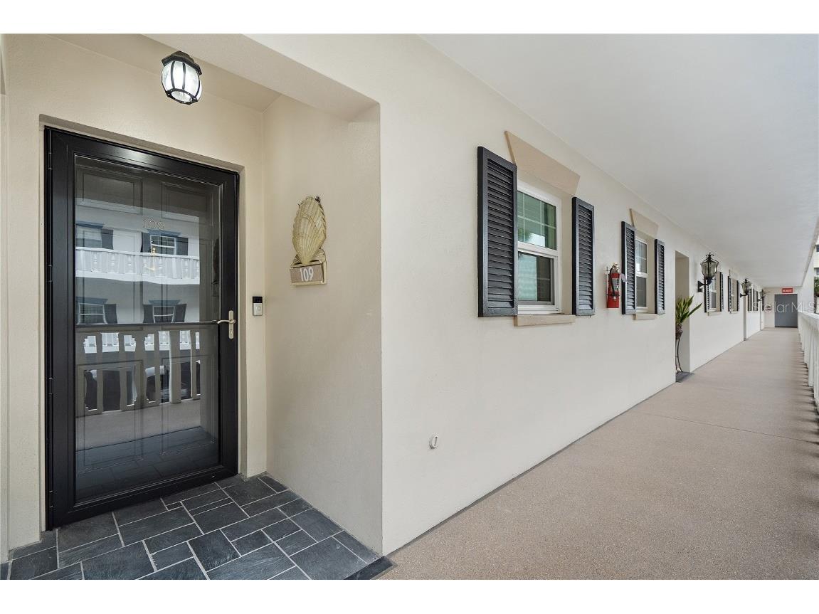 131 Bluff View Drive #109 Belleair Bluffs FL 33770 TB8427836 image4