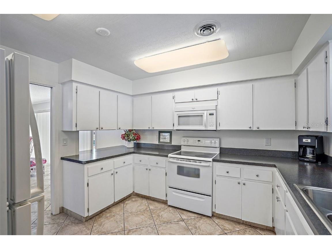 131 Bluff View Drive #109 Belleair Bluffs FL 33770 TB8427836 image43