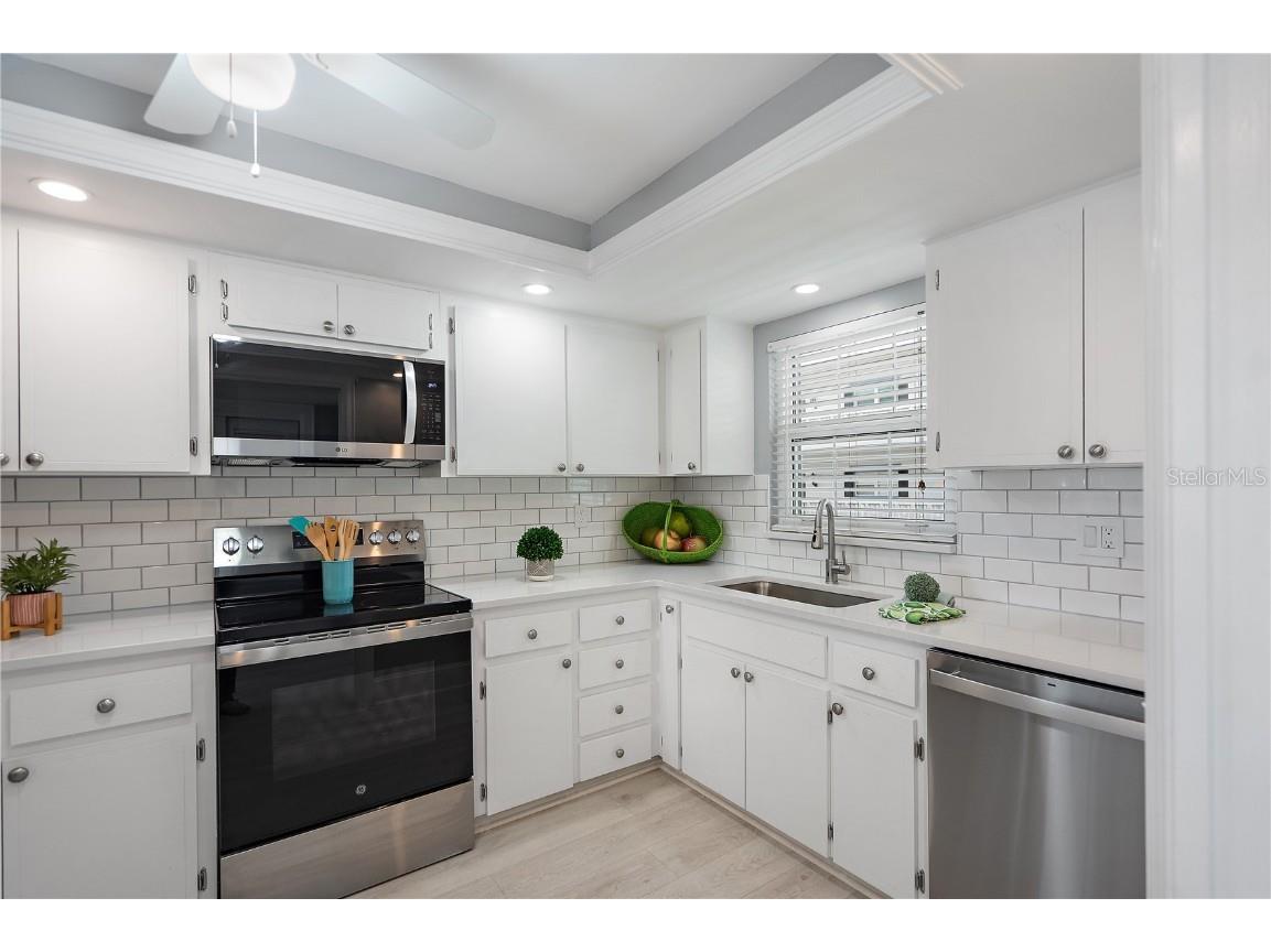 131 Bluff View Drive #109 Belleair Bluffs FL 33770 TB8427836 image9