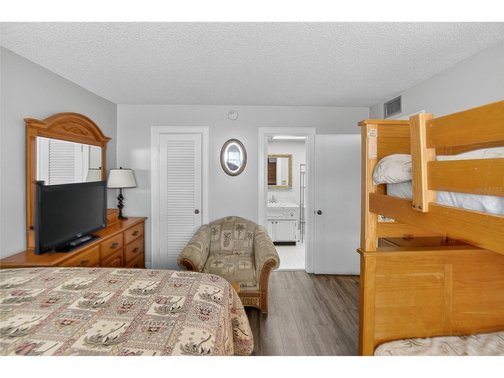 131 Bluff View Drive #203 Belleair Bluffs FL 33770 TB8483373 image17