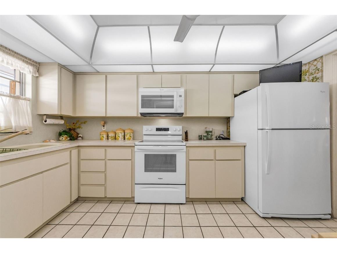 131 Bluff View Drive #308 Belleair Bluffs FL 33770 - BELLEAIR CAUSEWAY INTRACOASTAL TB8440454 image5