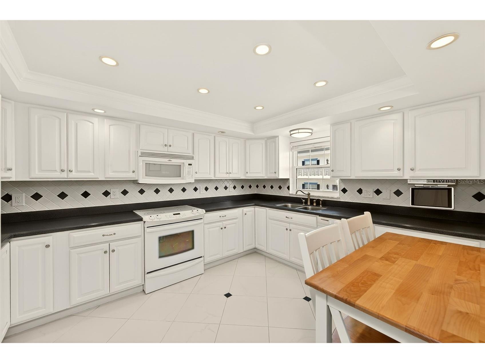 131 Bluff View Drive #401 Belleair Bluffs FL 33770 TB8504757 image13