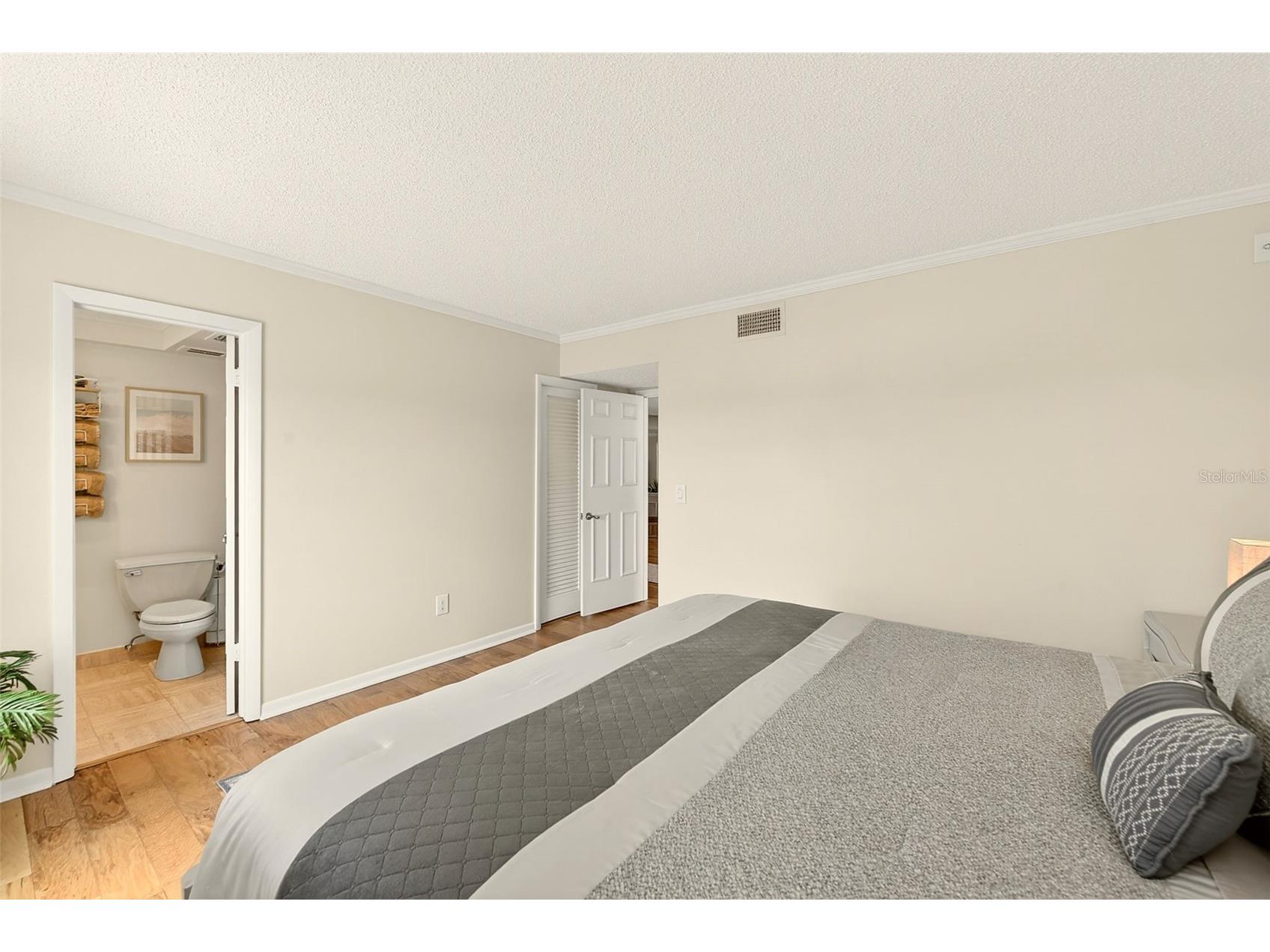 131 Bluff View Drive #401 Belleair Bluffs FL 33770 TB8504757 image18