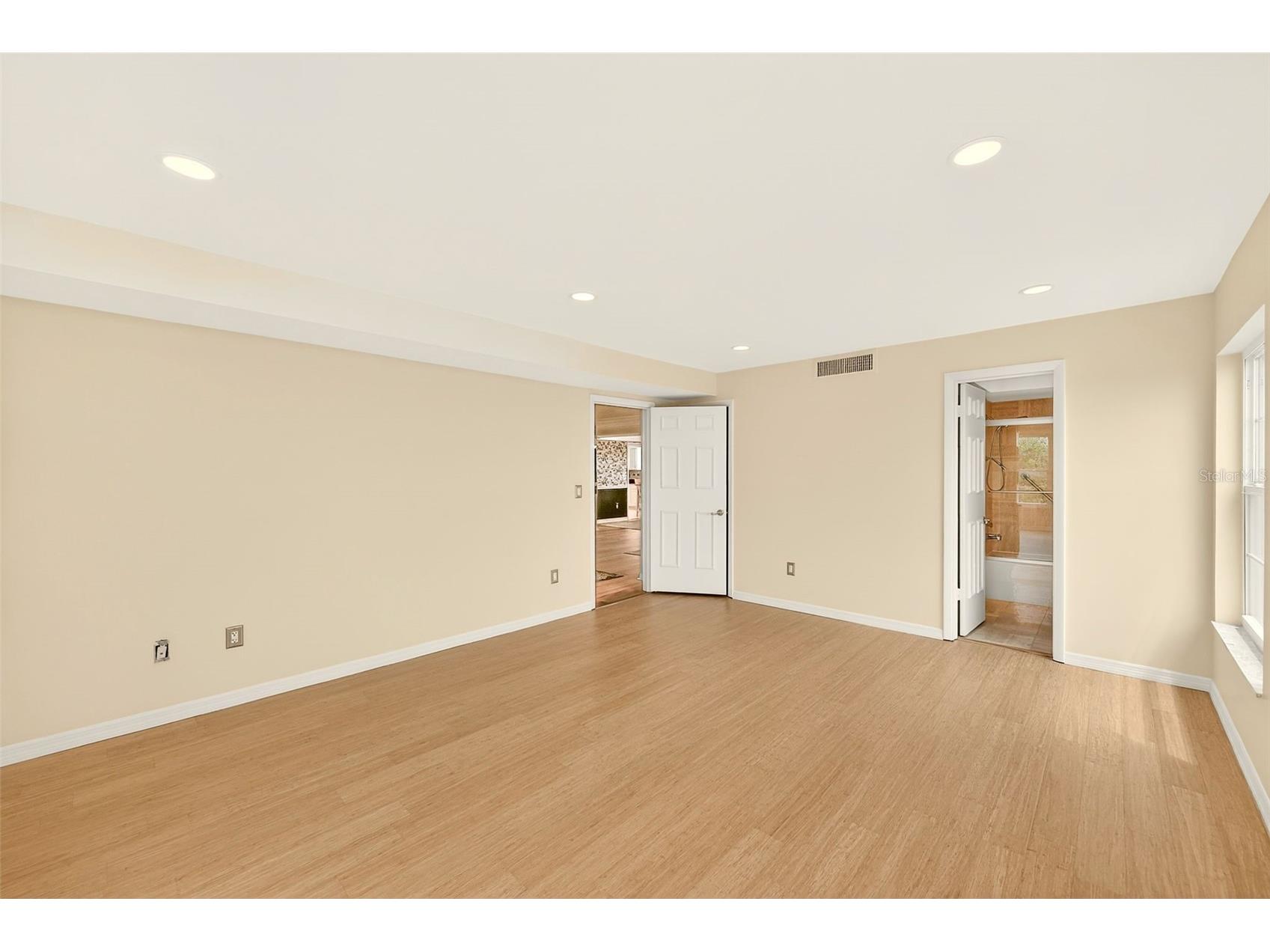 131 Bluff View Drive #401 Belleair Bluffs FL 33770 TB8504757 image23