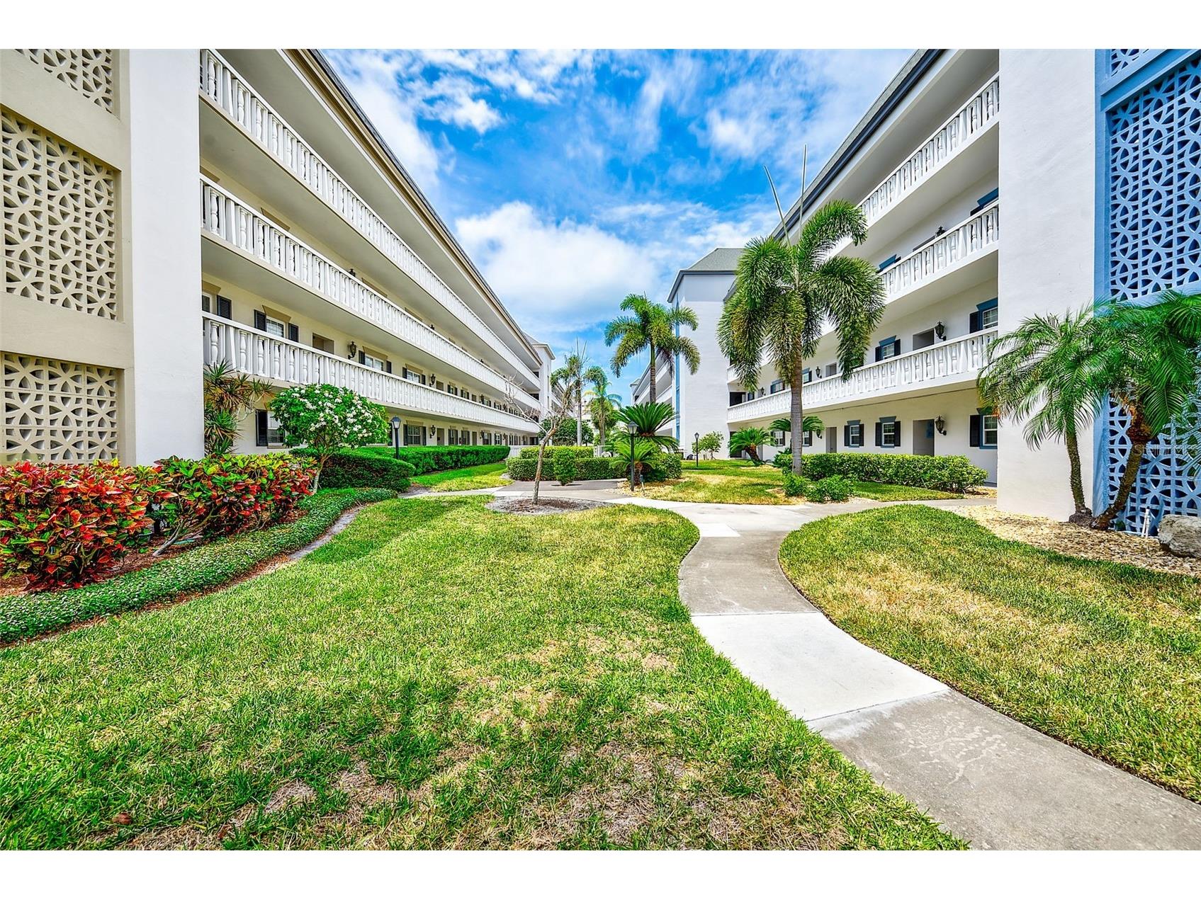 131 Bluff View Drive #401 Belleair Bluffs FL 33770 TB8504757 image39