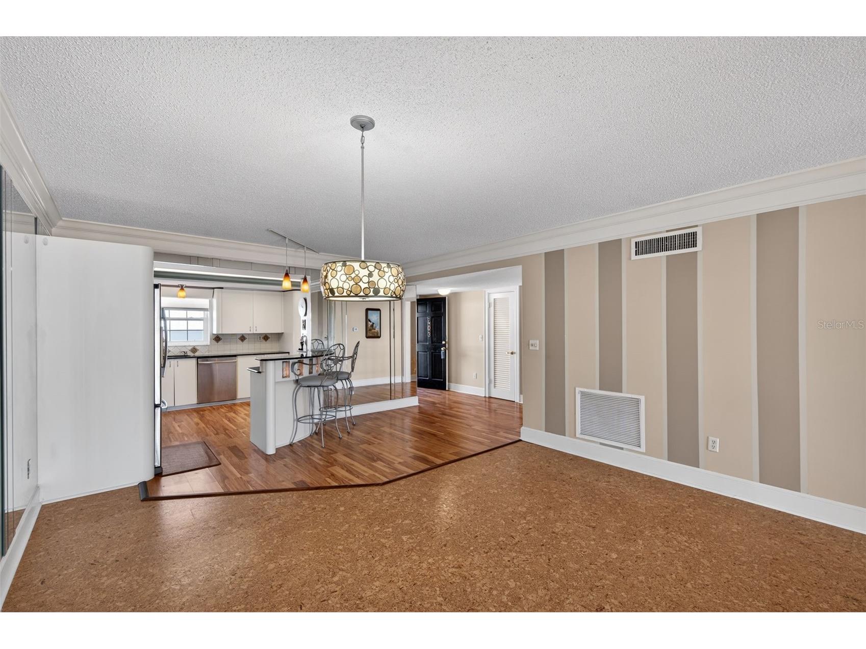 131 Bluff View Drive #403 Belleair Bluffs FL 33770 TB8463328 image5