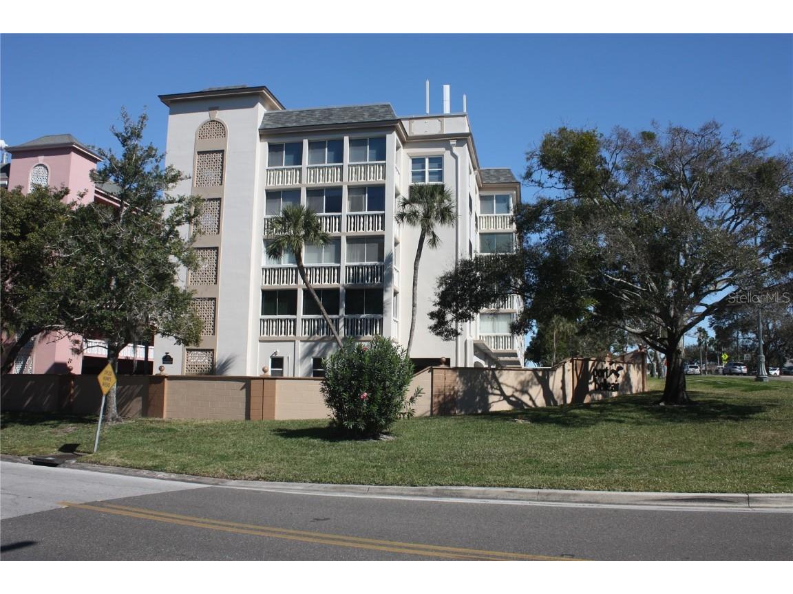 131 Bluff View Drive #404 Belleair Bluffs FL 33770 U8193605 image1