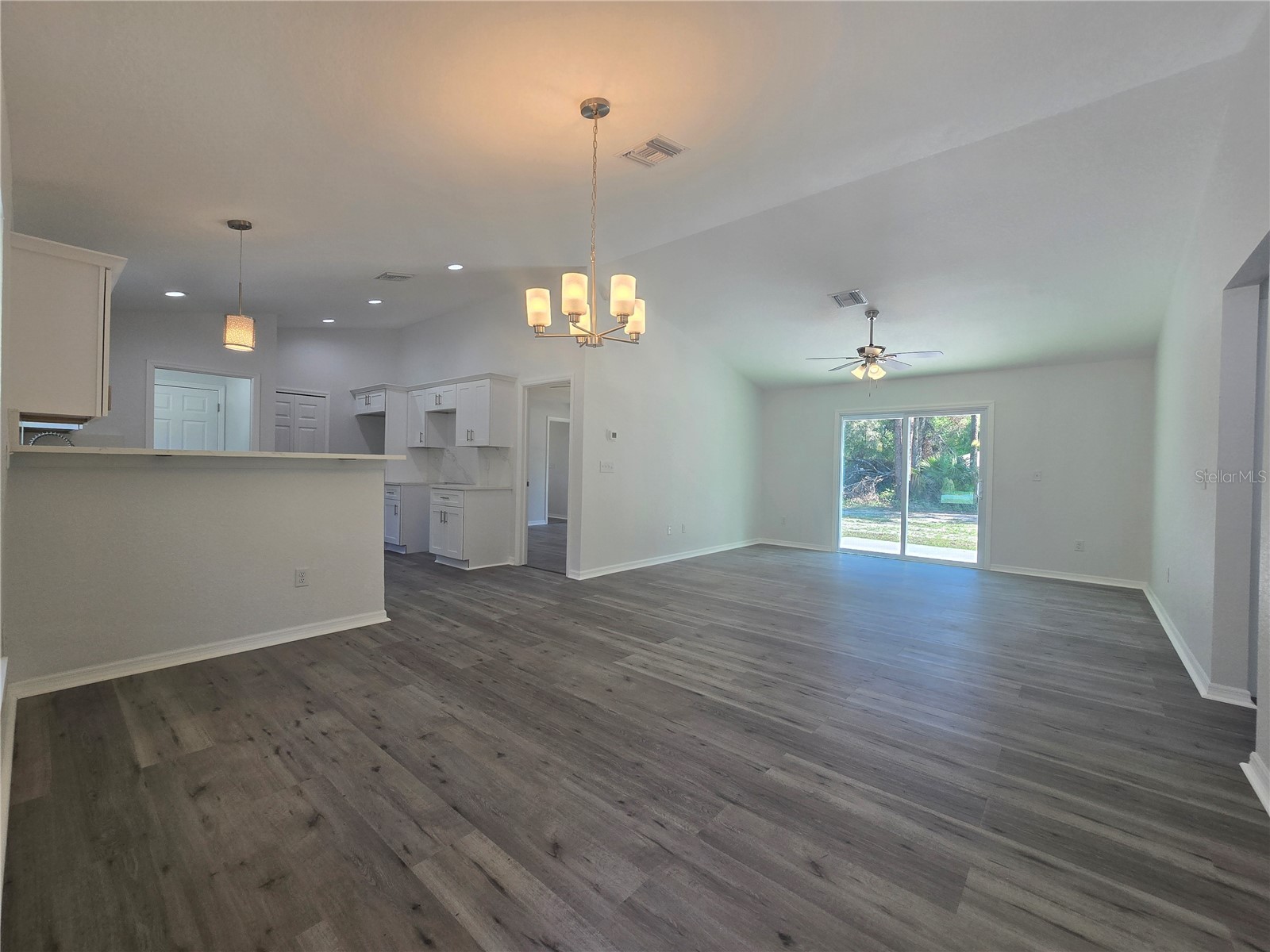 131 Fisher Road Ocklawaha FL 32179 OM717563 image15