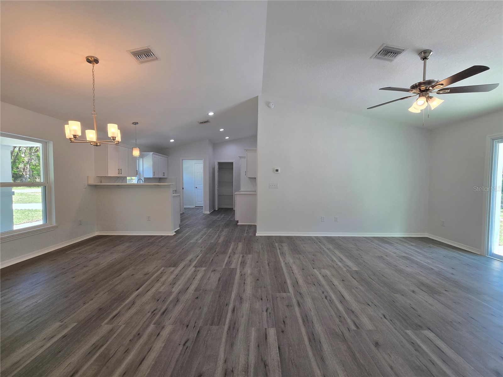 131 Fisher Road Ocklawaha FL 32179 OM717563 image37