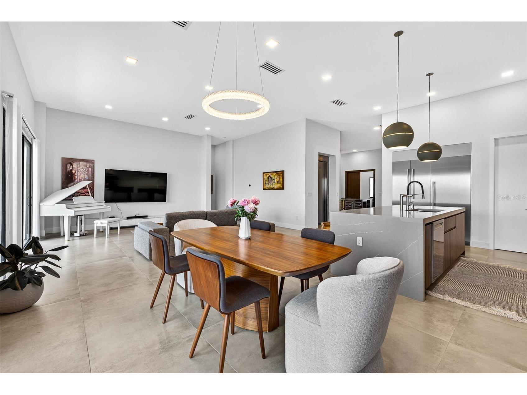 131 Forest Hills Drive Redington Shores FL 33708 TB8399767 image11