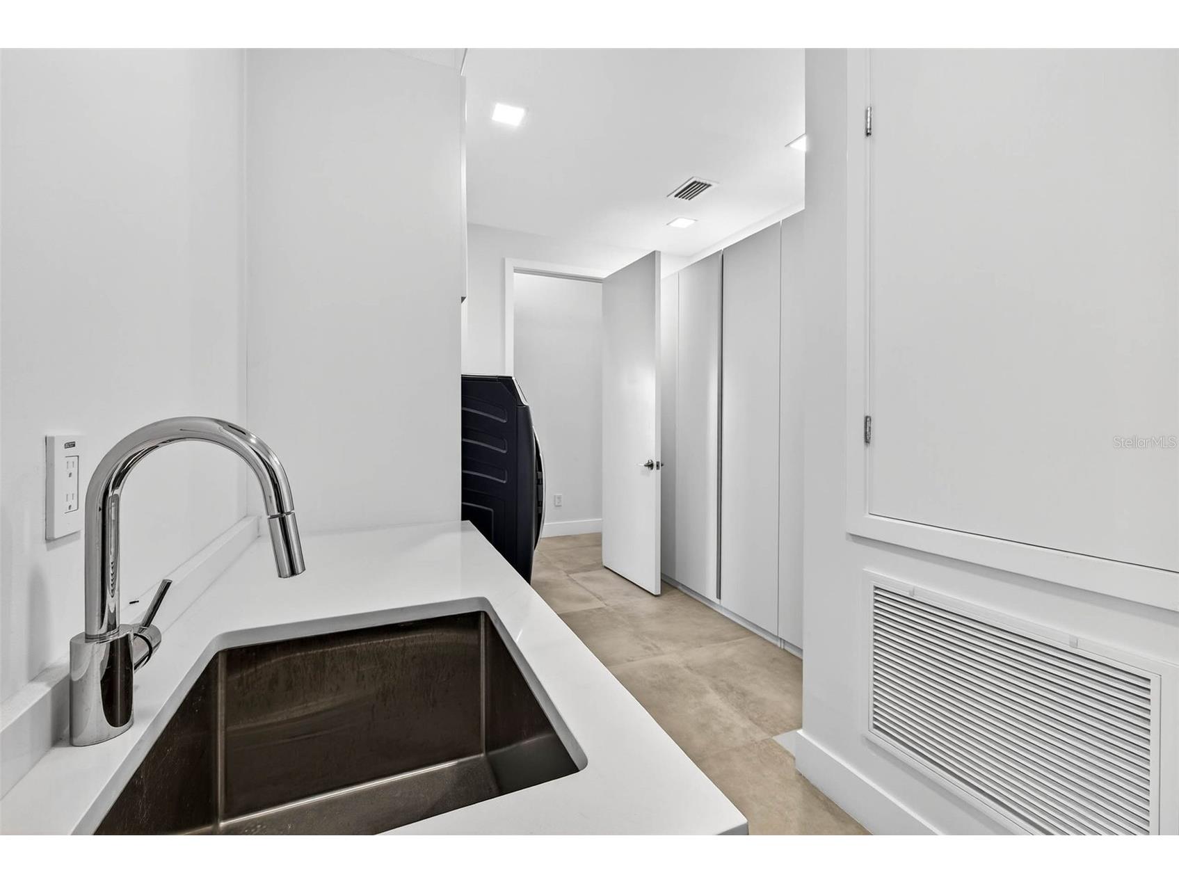 131 Forest Hills Drive Redington Shores FL 33708 TB8399767 image42