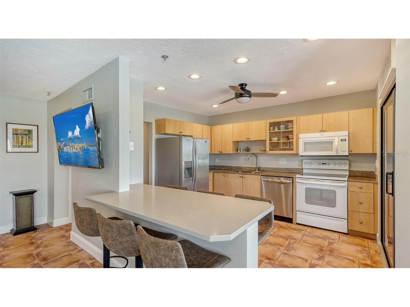 131 Garfield Drive #4D Sarasota FL 34236 A4644670 image7